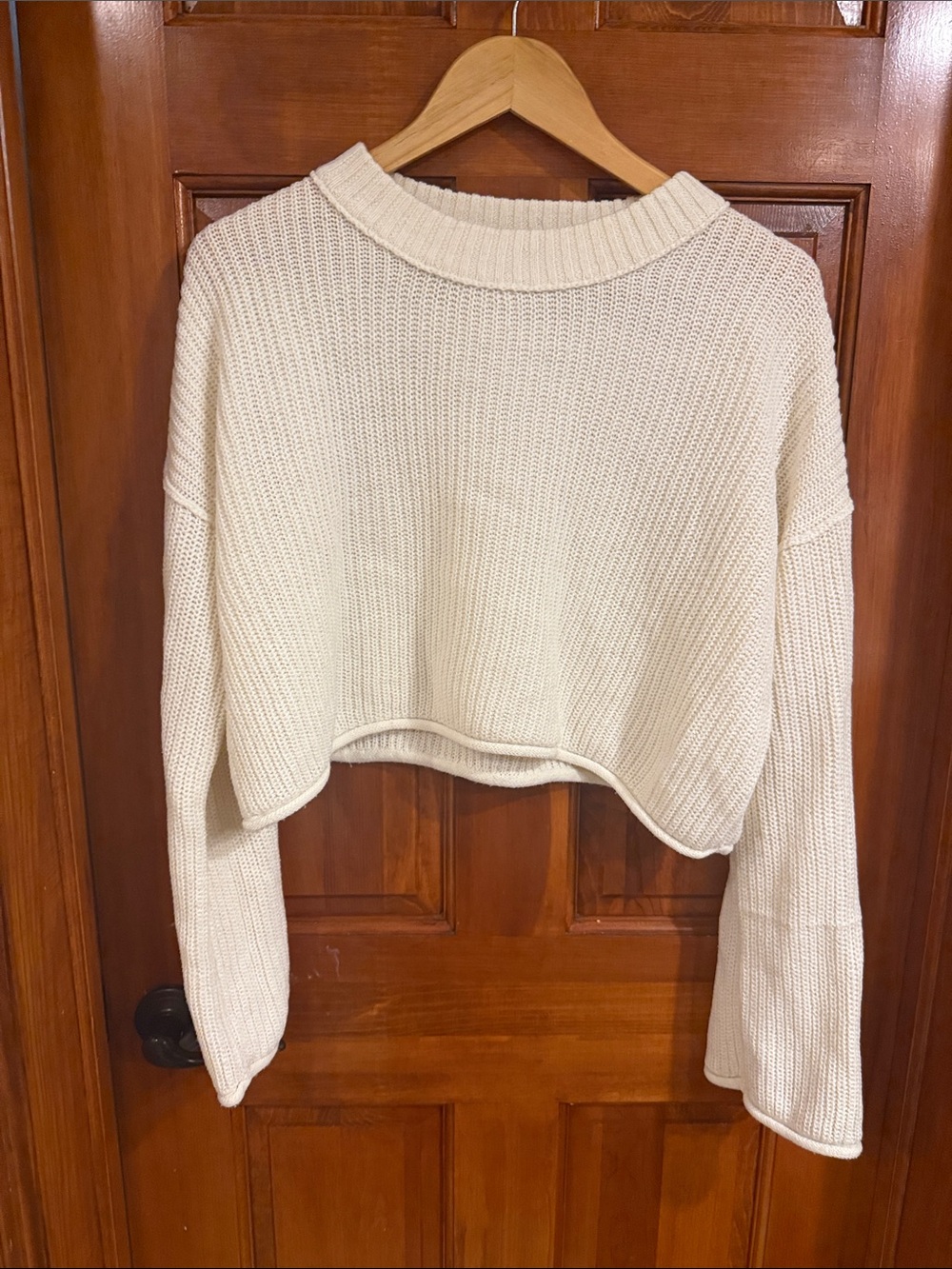 wild fable Cream Cropped Crewneck Sweater